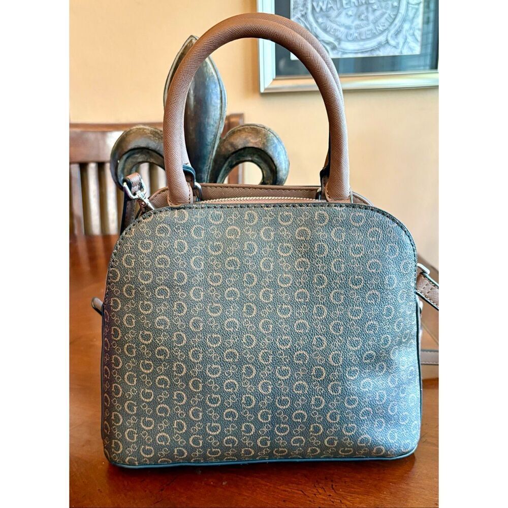 GUESS - Dome Crossbody/Satchel in Cafe Mocha Faux Leather/BONUS Matching Wallet - Picture 2 of 15